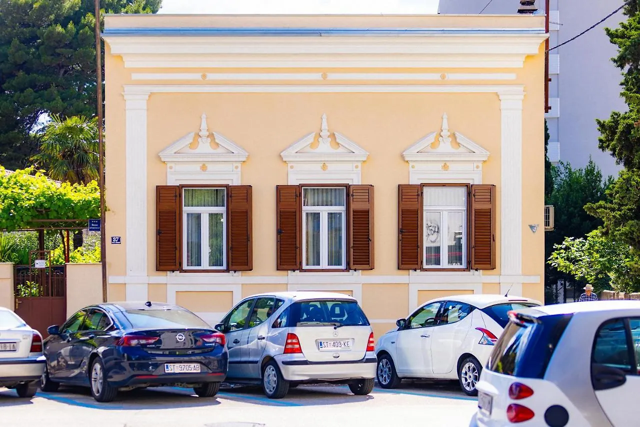 Antique Garden Villa Split 0*,