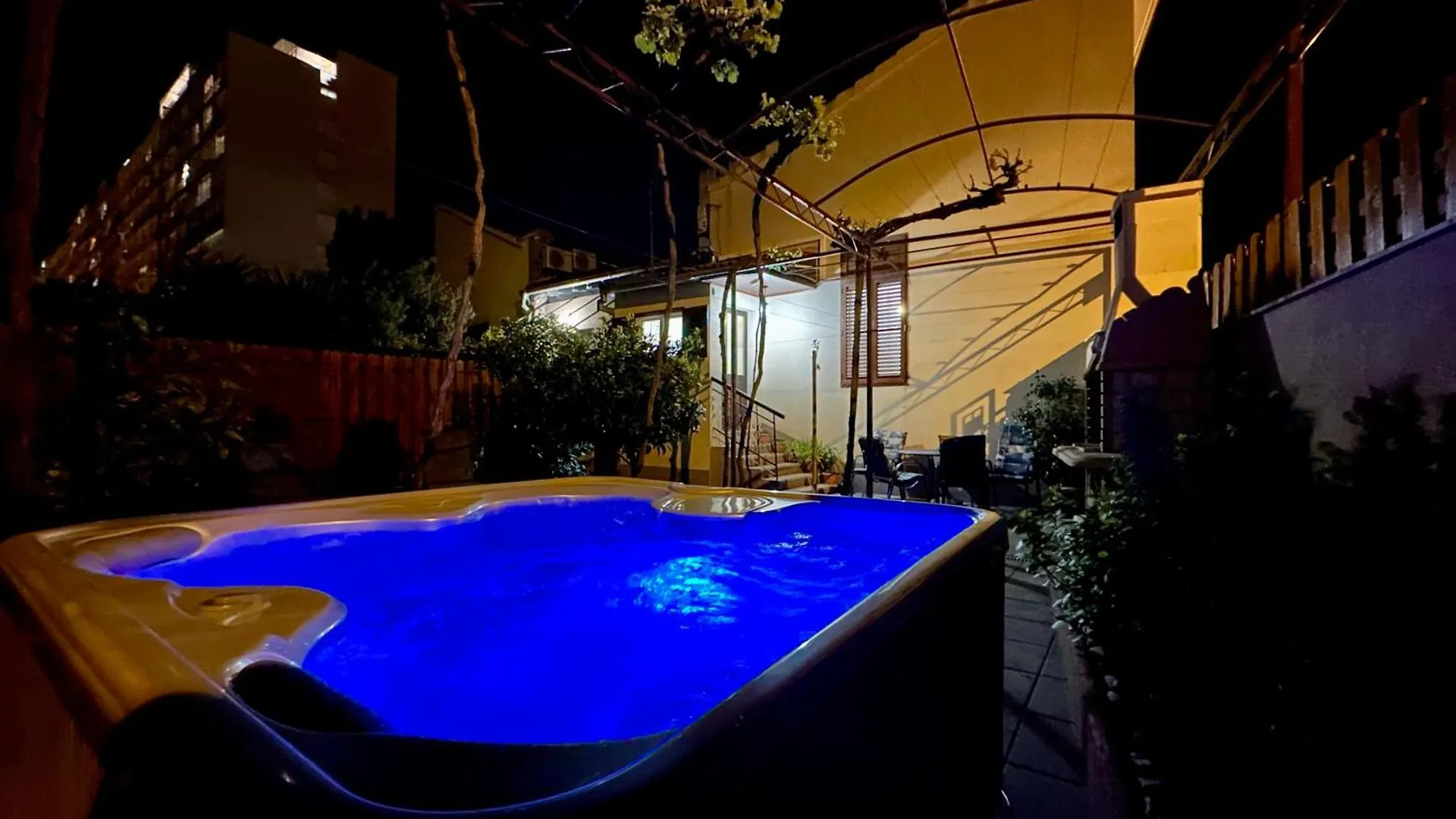 Antique Garden Villa Split